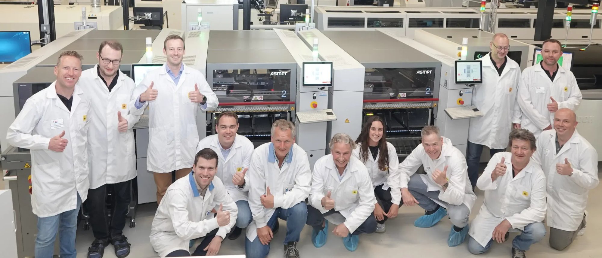 2024-05-16-oplevering-smt-assemblagelijn-met-projectteam-1-2560x1100