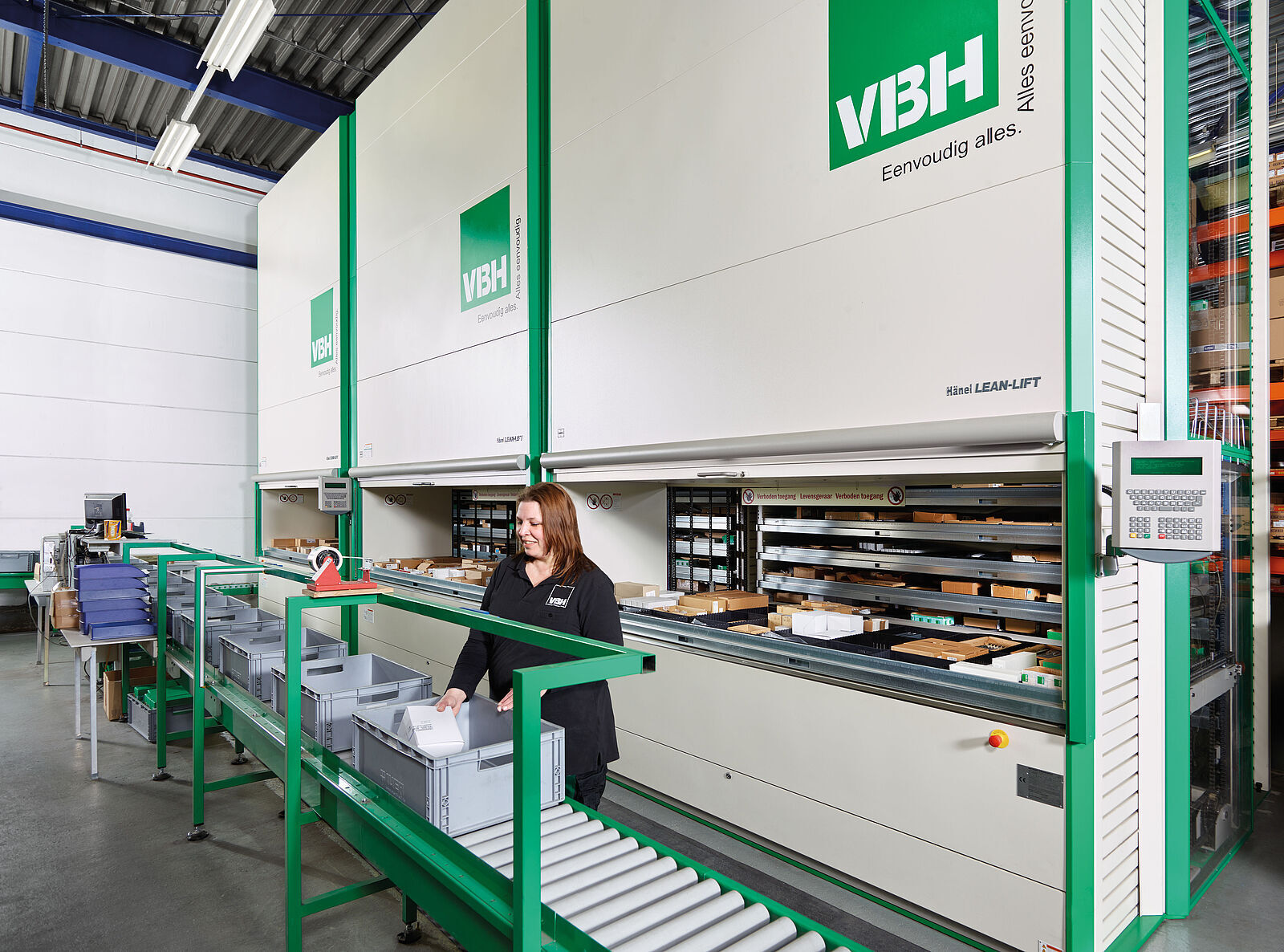csm_15021611165868_kommissionierlager-versandhandel_d212eed52b